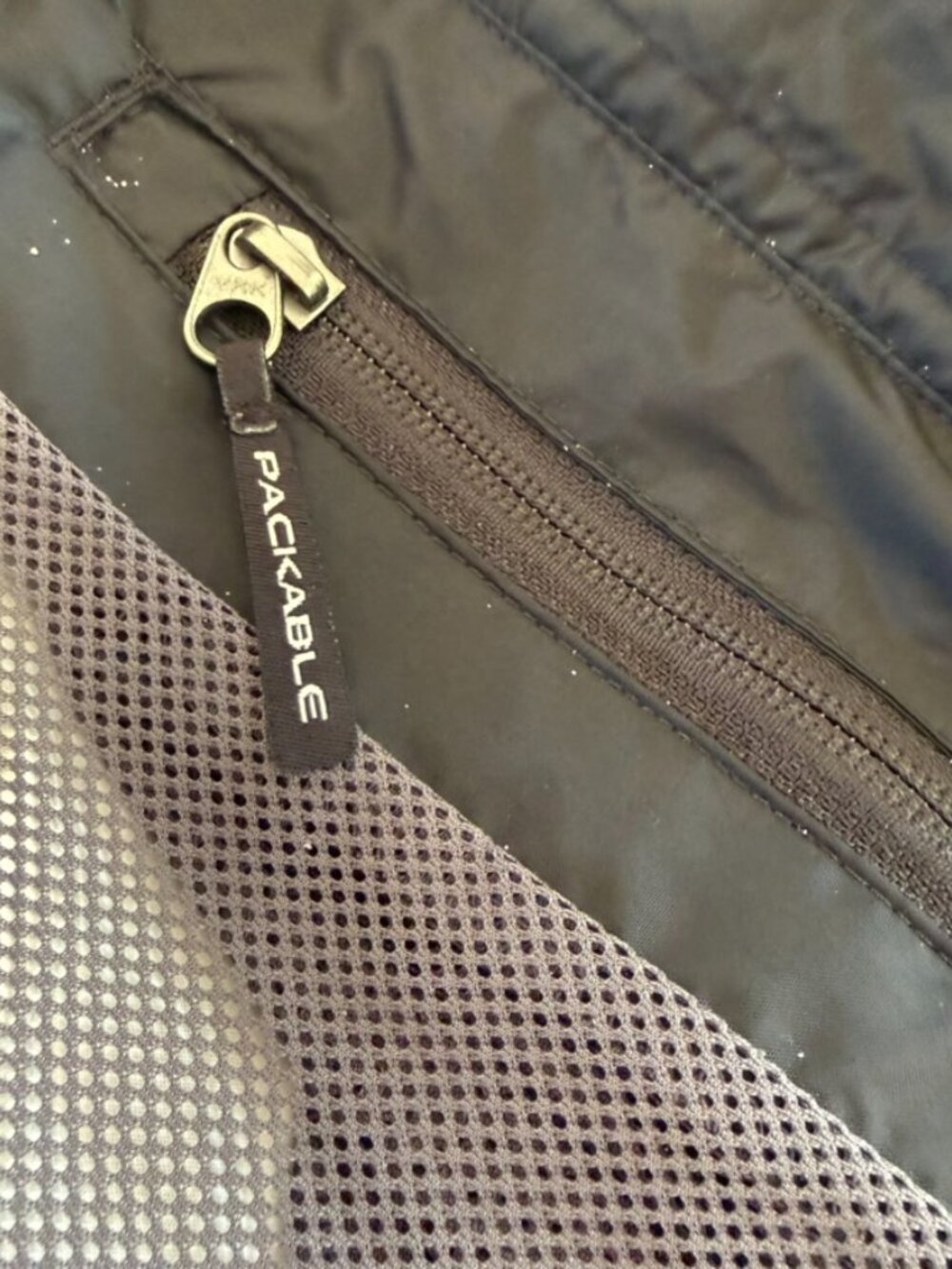 Columbia rain jacket windbreaker - Picture 7 of 8